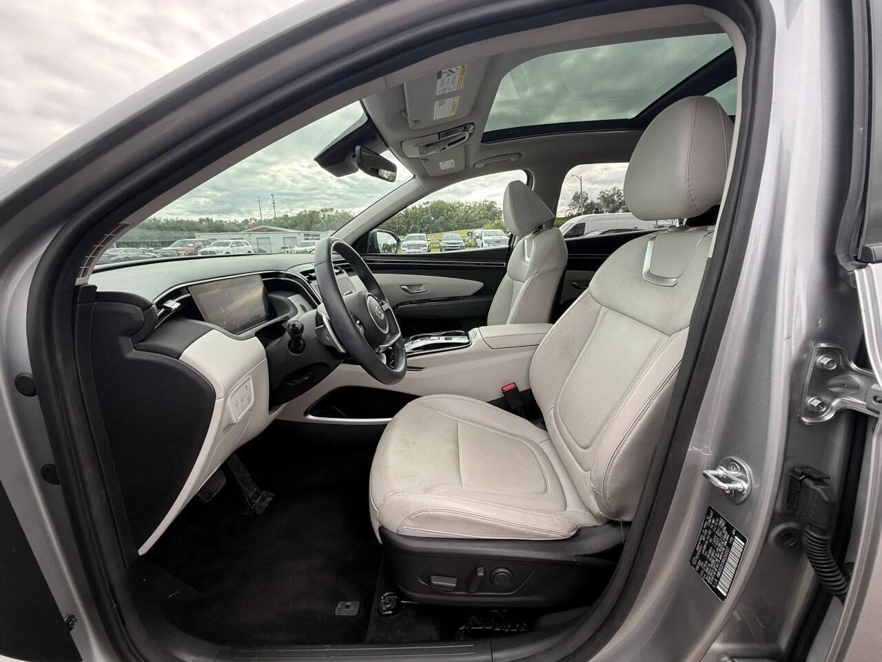 Used 2024 Hyundai Tucson Limited AWD/4WD image 11