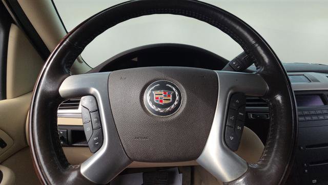 Used 2007 Cadillac Escalade 2WD w/ Climate Package image 13