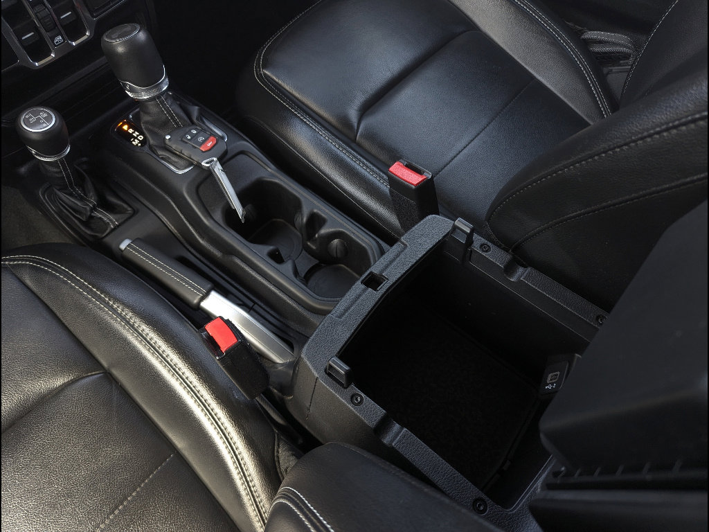 Used 2022 Jeep Wrangler Unlimited Sahara image 37