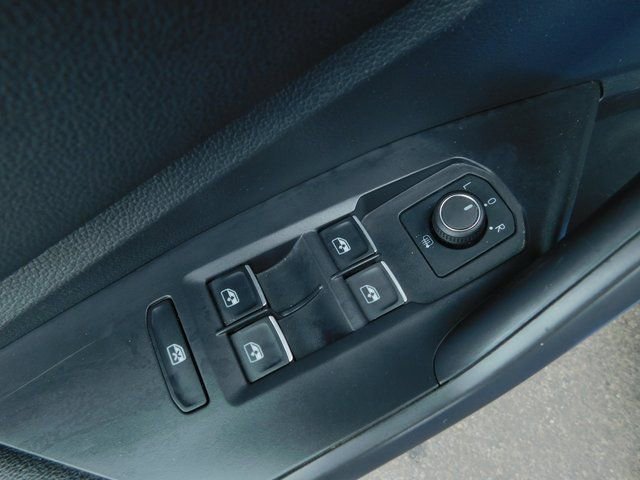 Used 2024 Volkswagen Jetta SE image 27