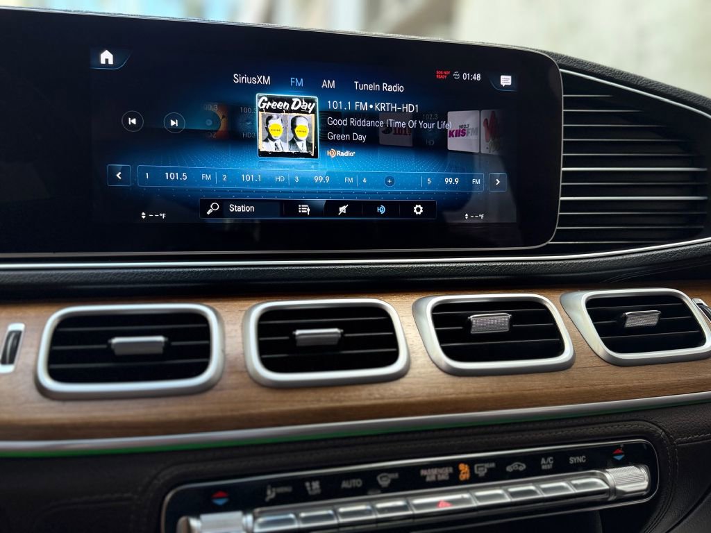 Used 2021 Mercedes-Benz GLS 450 4MATIC image 36