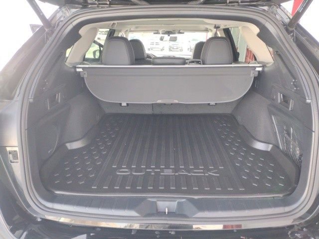 Used 2023 Subaru Outback Limited image 26