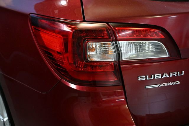 Used 2017 Subaru Outback 2.5i Premium image 16