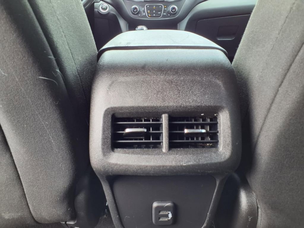 Used 2020 Chevrolet Equinox LT image 25
