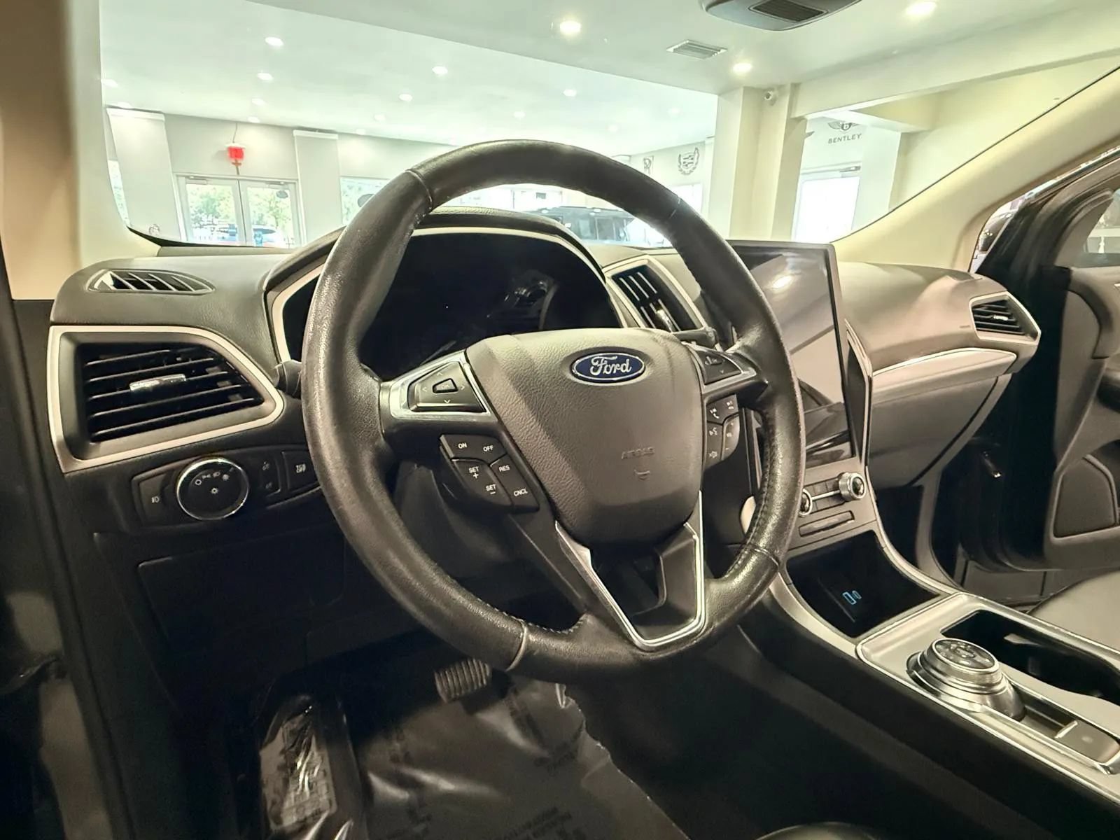 Used 2021 Ford Edge SEL FWD image 9