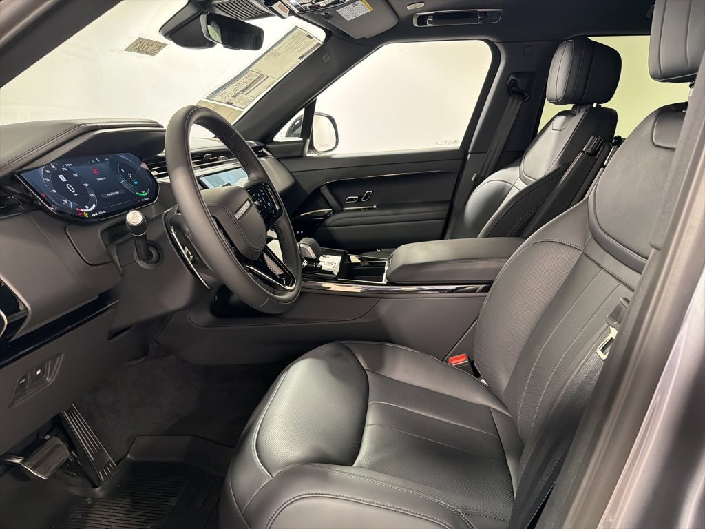 New 2025 Land Rover Range Rover Sport Dynamic SE image 11