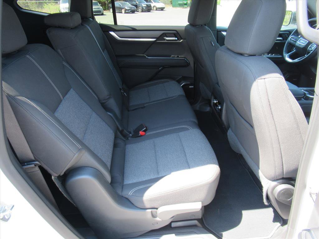 Used 2025 GMC Acadia Elevation image 30