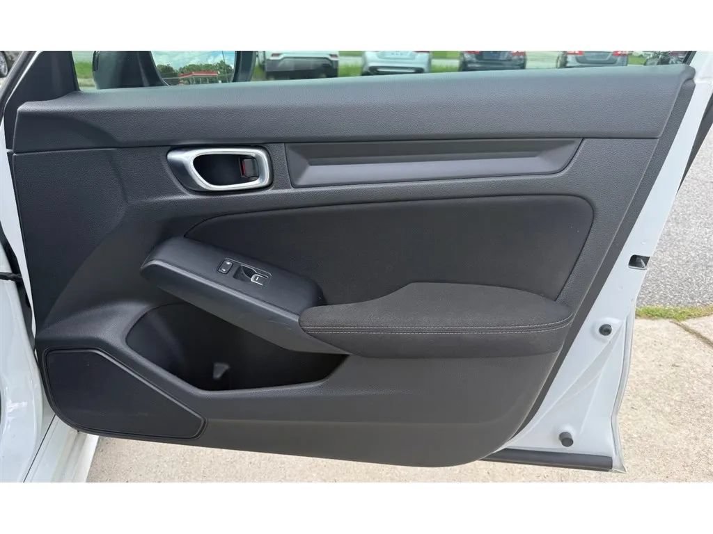 Used 2023 Honda Civic Sport image 26
