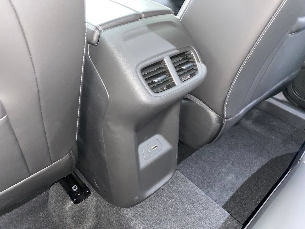 Used 2024 Buick Envision Sport Touring AWD/4WD image 15