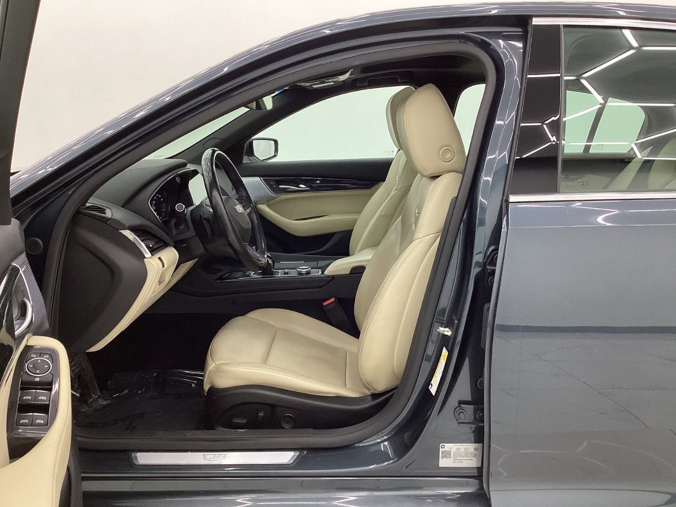 Used 2020 Cadillac CT5 Premium Luxury image 16