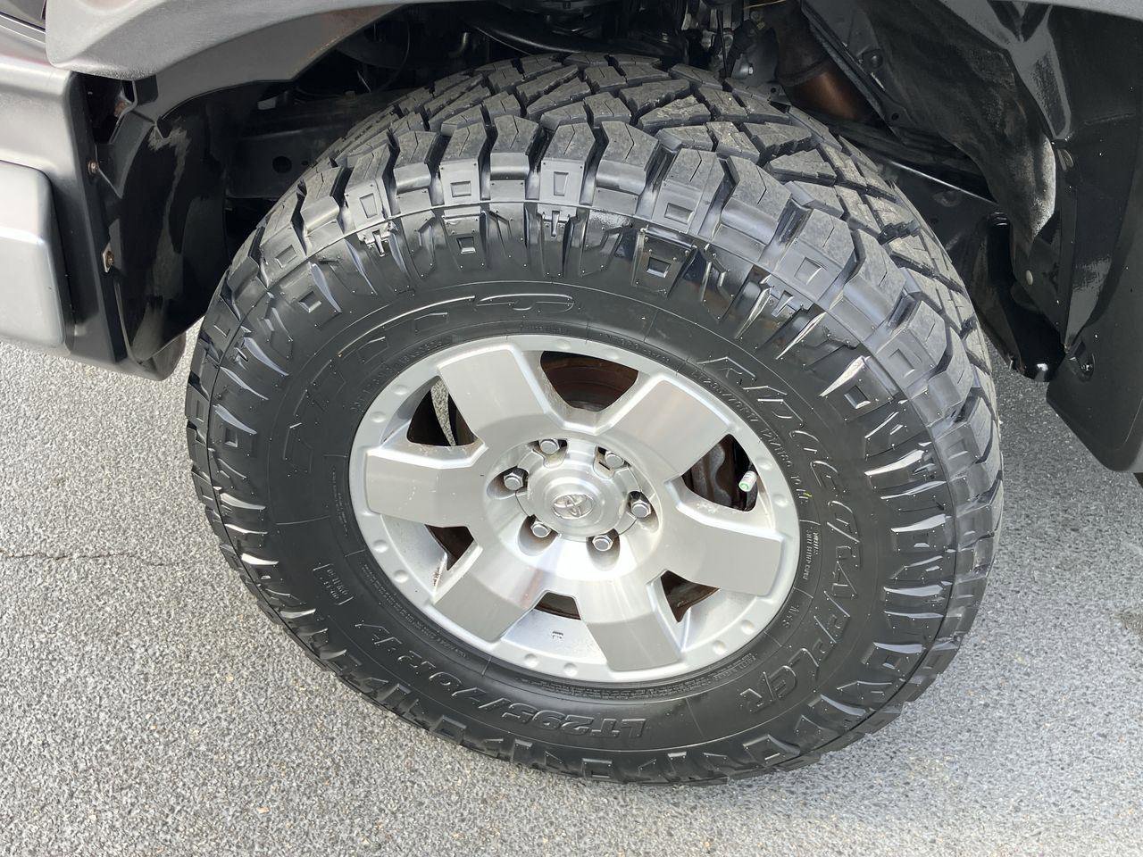 Used 2007 Toyota FJ Cruiser 2WD image 9