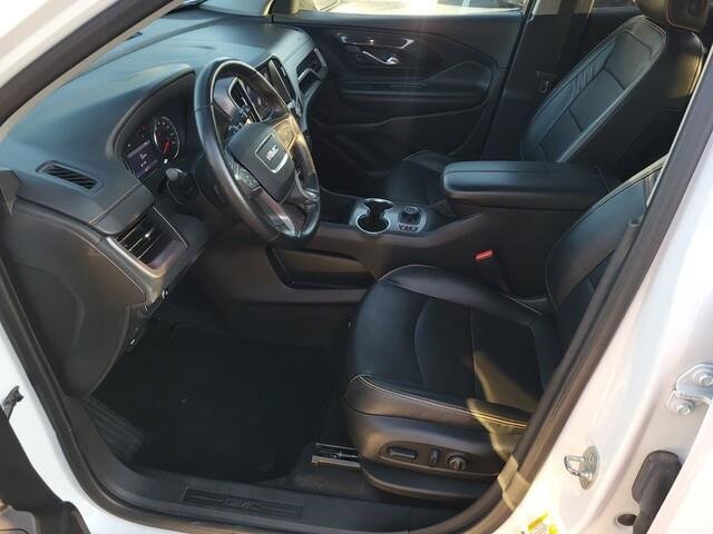 Used 2023 GMC Terrain AT4 image 19