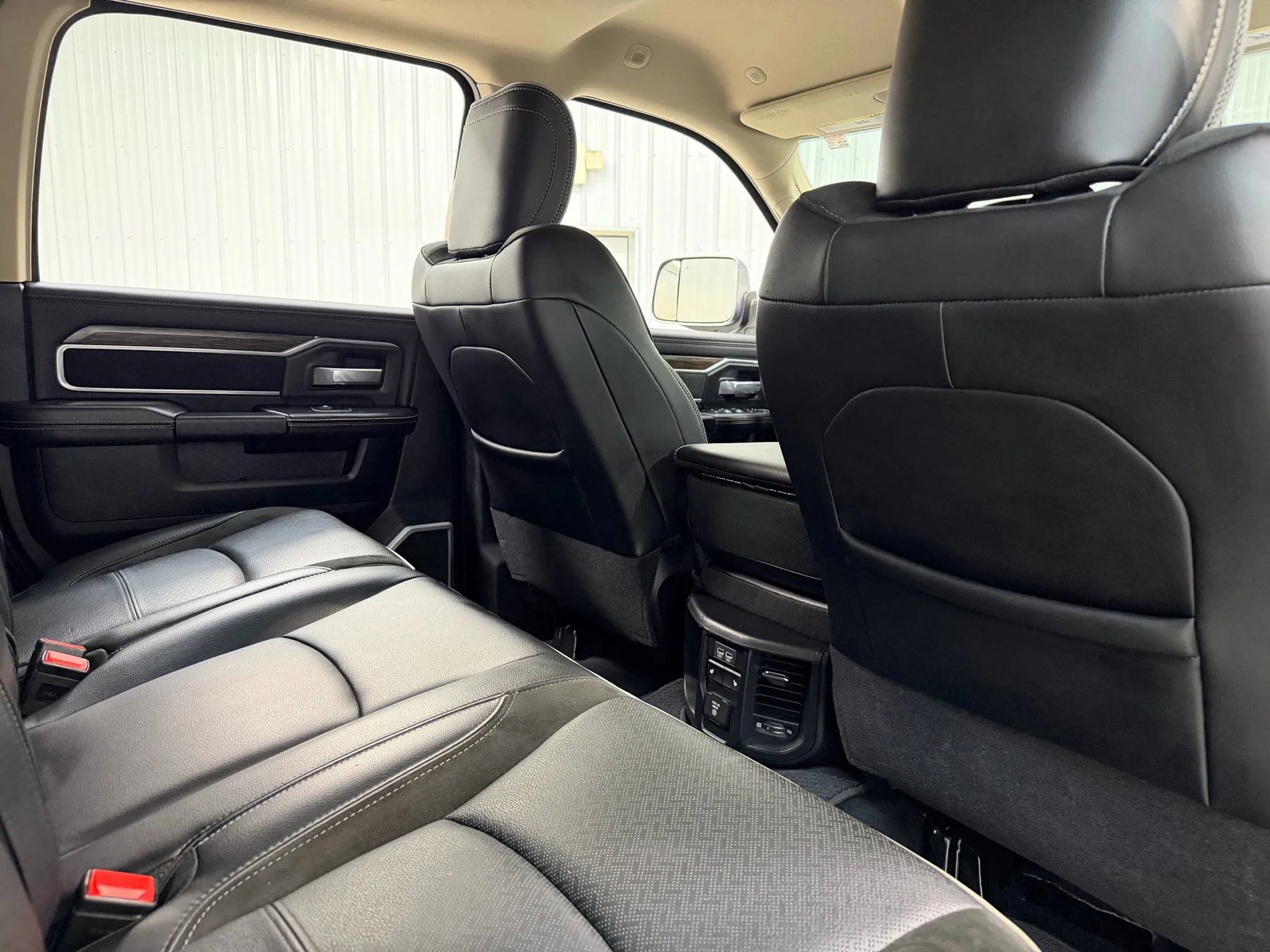 Used 2020 RAM 3500 Laramie image 17