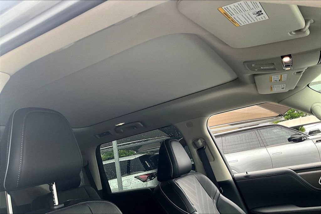 New 2026 INFINITI QX80 Luxe RWD image 21