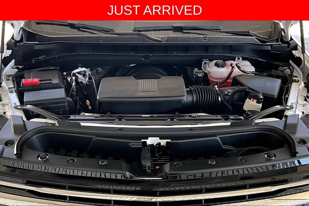 New 2026 Chevrolet Suburban LT w/ Comfort Package AWD/4WD image 9