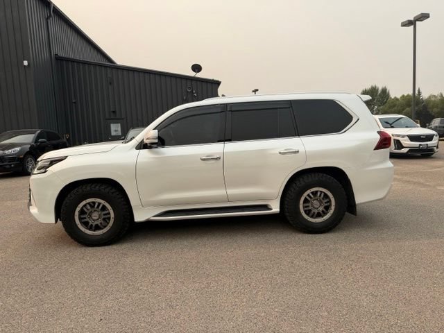Used 2017 Lexus LX 570 4WD w/ Luxury Package image 14