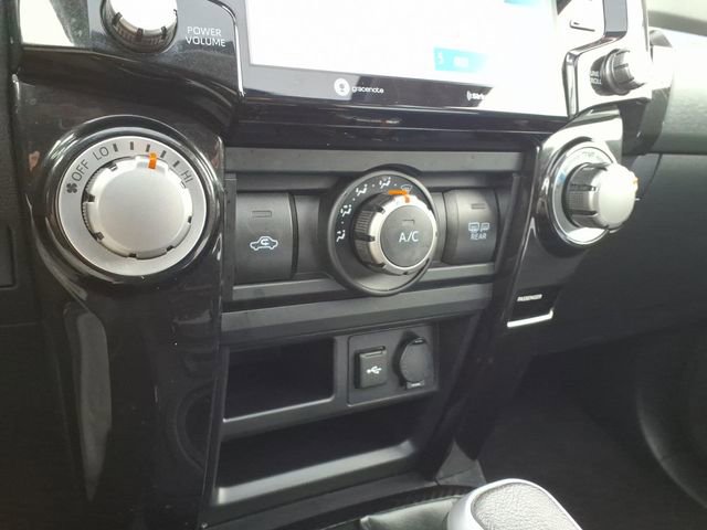 Certified 2024 Toyota 4Runner TRD Off-Road Premium w/ Off Road Premium Plus Package AWD/4WD image 28