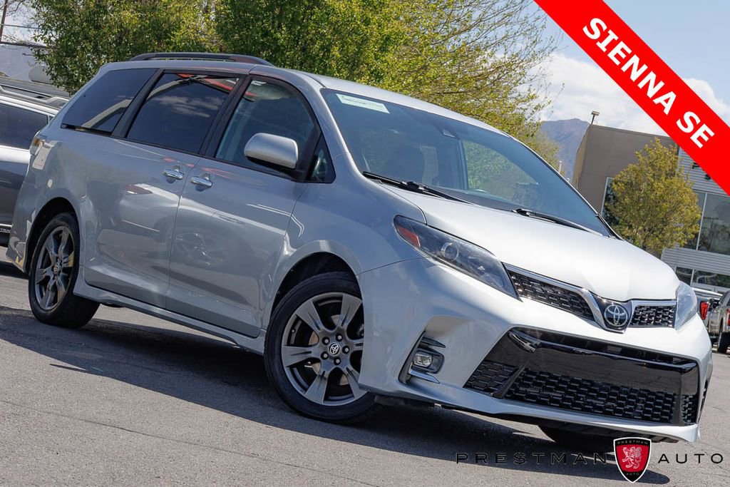 Used 2020 Toyota Sienna SE FWD image 1