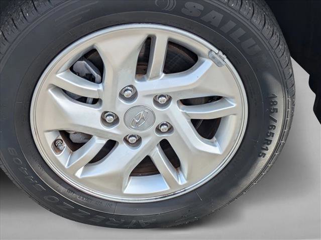 Used 2021 Hyundai Venue SE FWD image 22