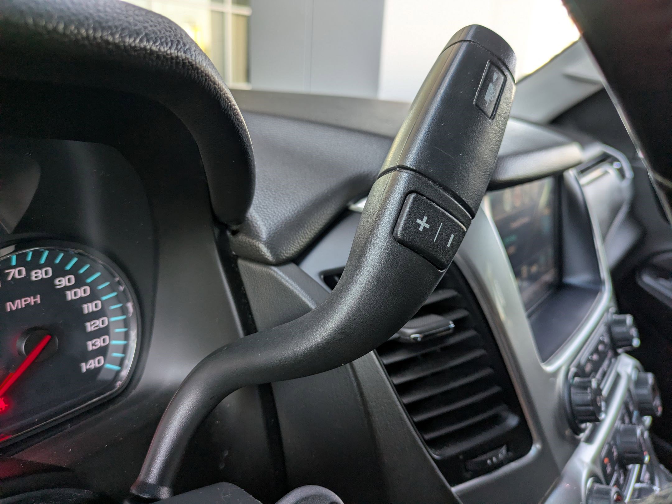 Used 2019 Chevrolet Suburban LT image 20