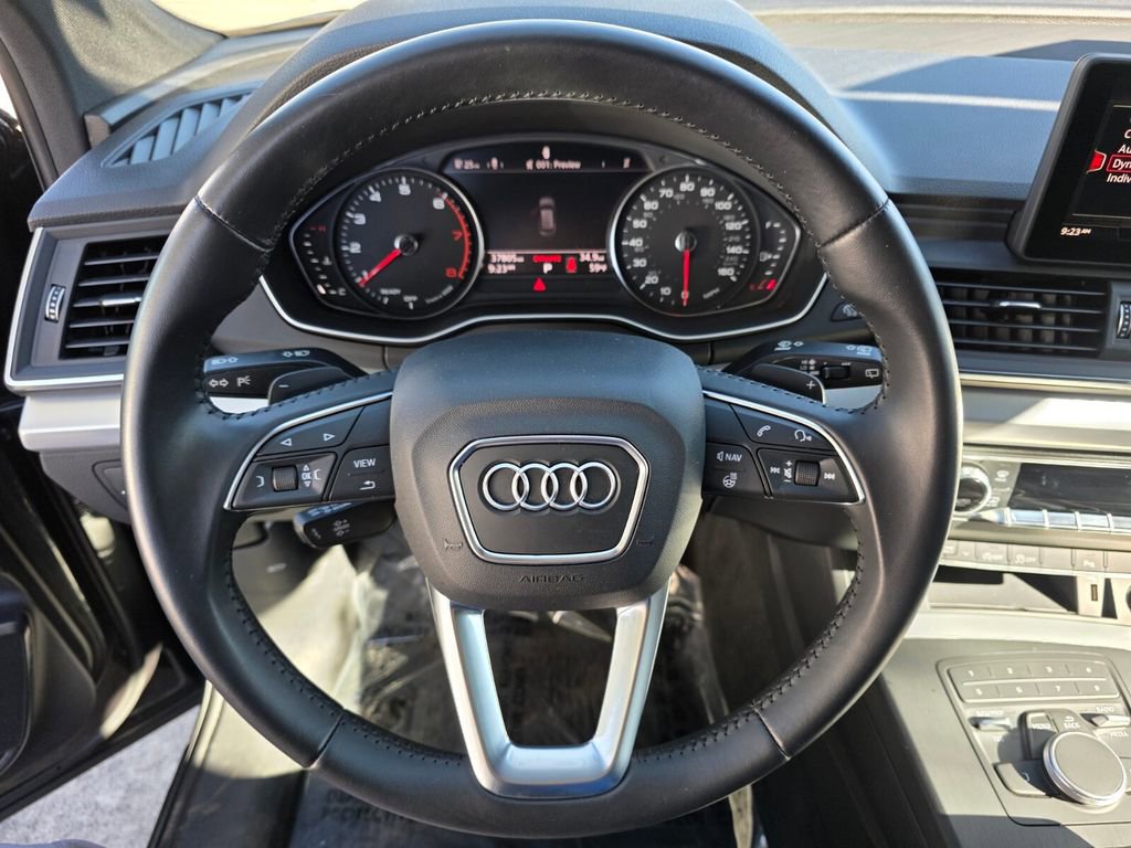Used 2020 Audi Q5 2.0T Premium w/ Titanium Sport Package image 18