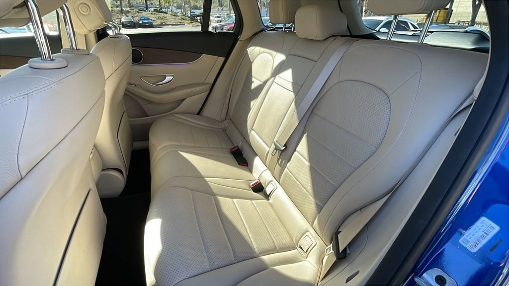 Used 2022 Mercedes-Benz GLC 300 image 16
