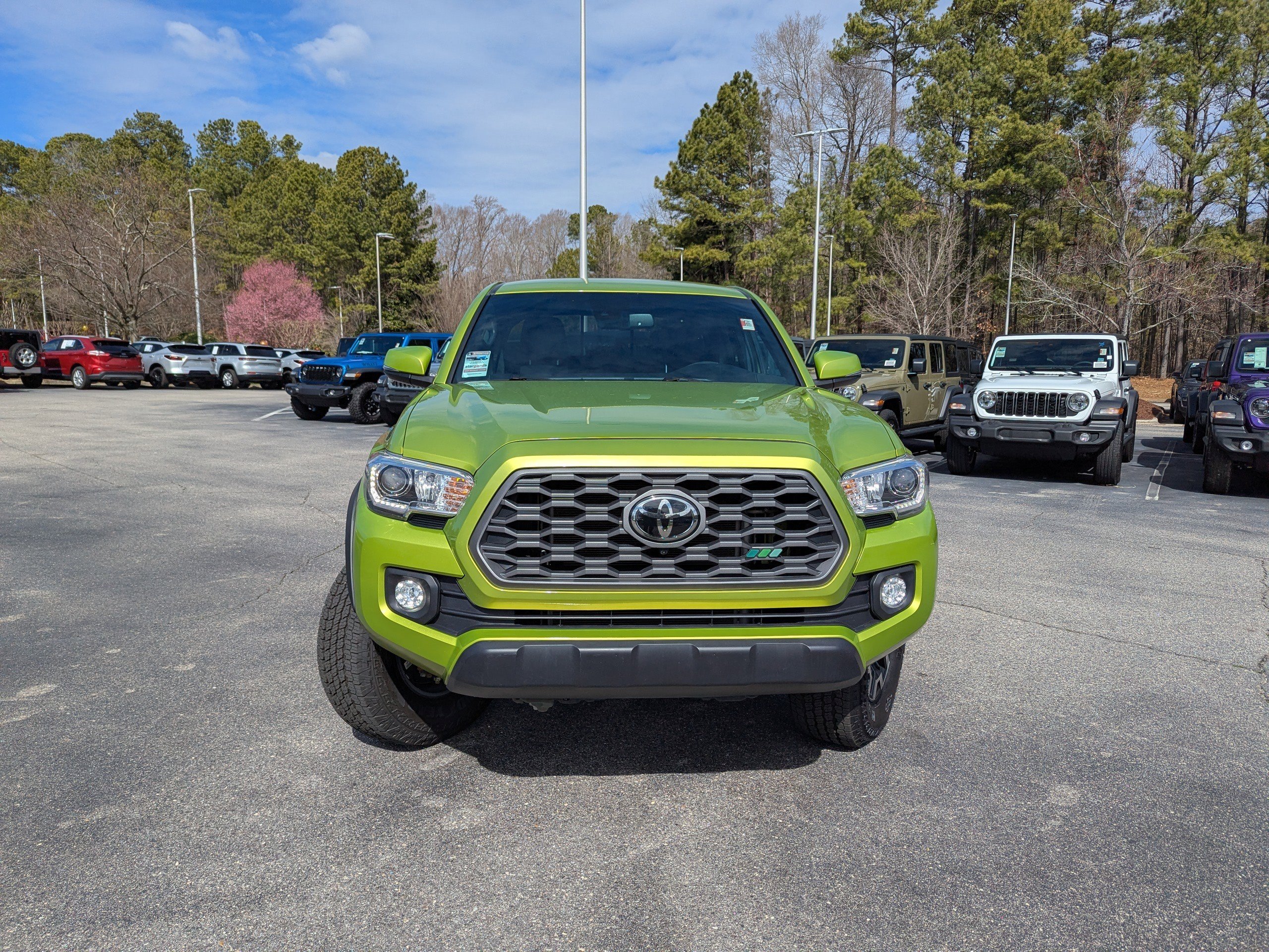 Used 2023 Toyota Tacoma TRD Off-Road w/ Technology Package video 2