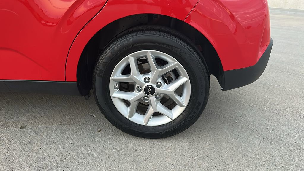 Used 2024 Kia Soul LX w/ Option Group 015 image 17