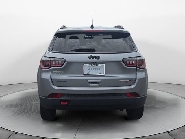 Used 2019 Jeep Compass Trailhawk AWD/4WD image 4