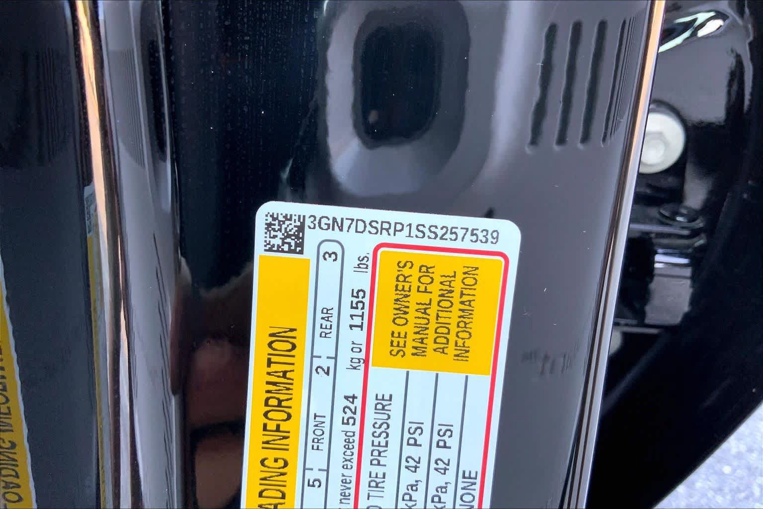 Used 2025 Chevrolet Equinox EV RS FWD image 28