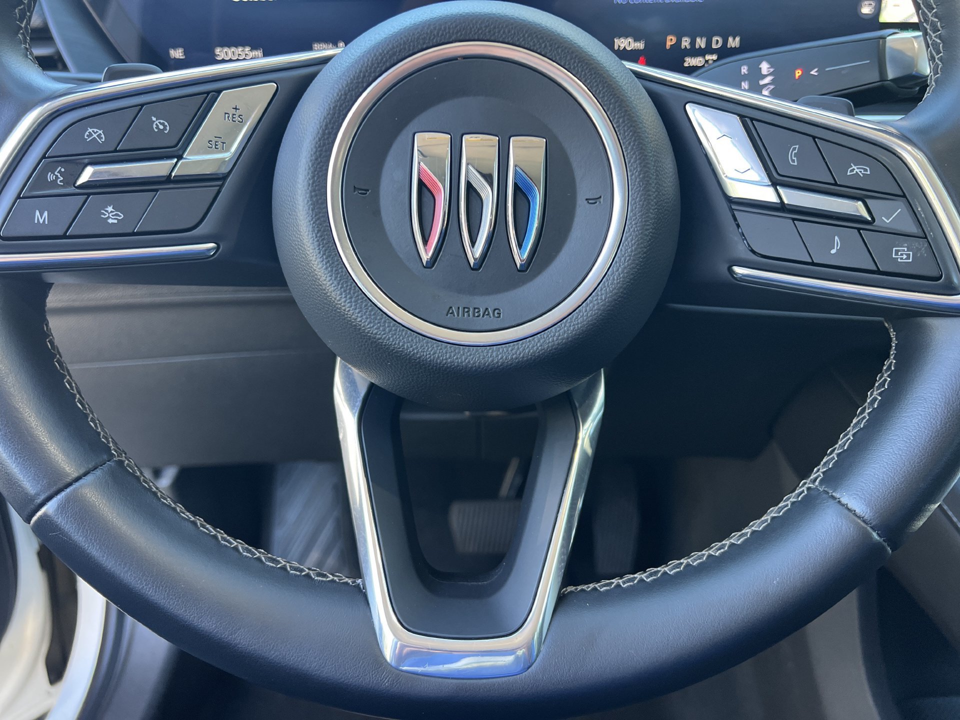 Used 2024 Buick Envision Preferred AWD/4WD image 9