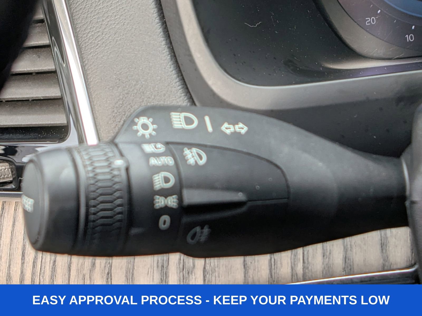 Used 2024 Volvo XC90 B6 Ultimate w/ Lounge Package image 33