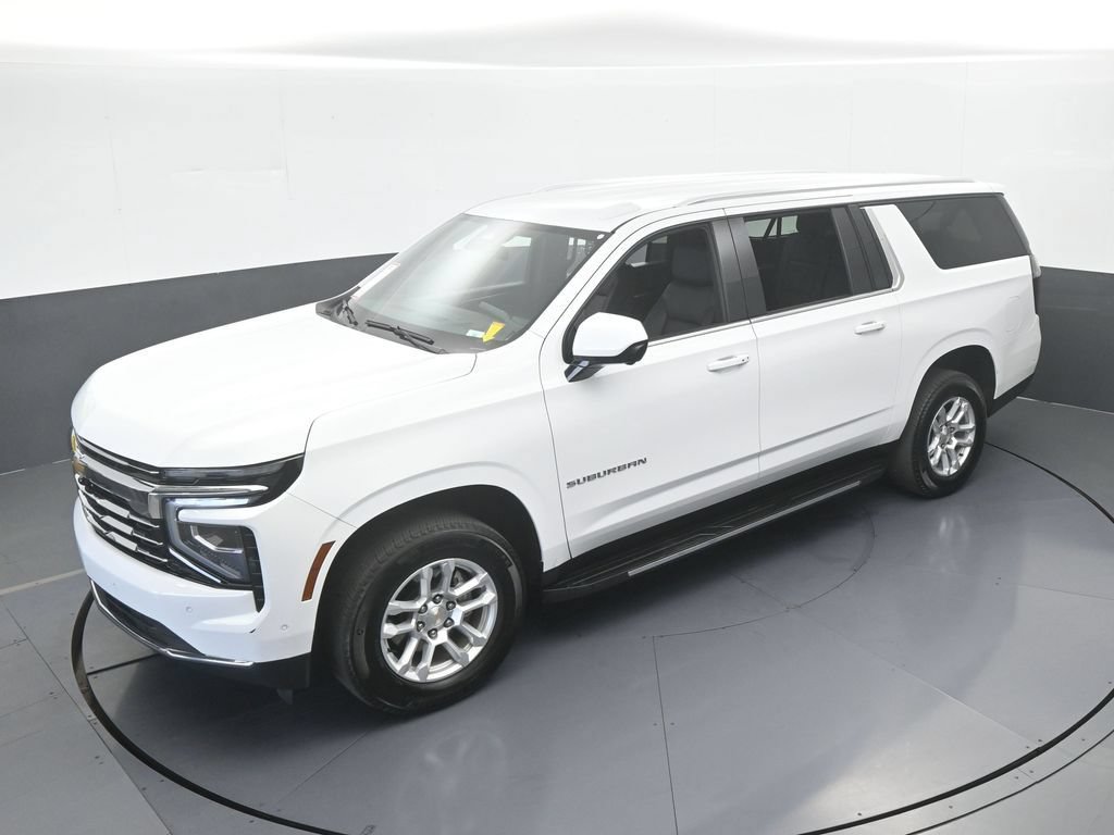 Used 2025 Chevrolet Suburban LT RWD image 54