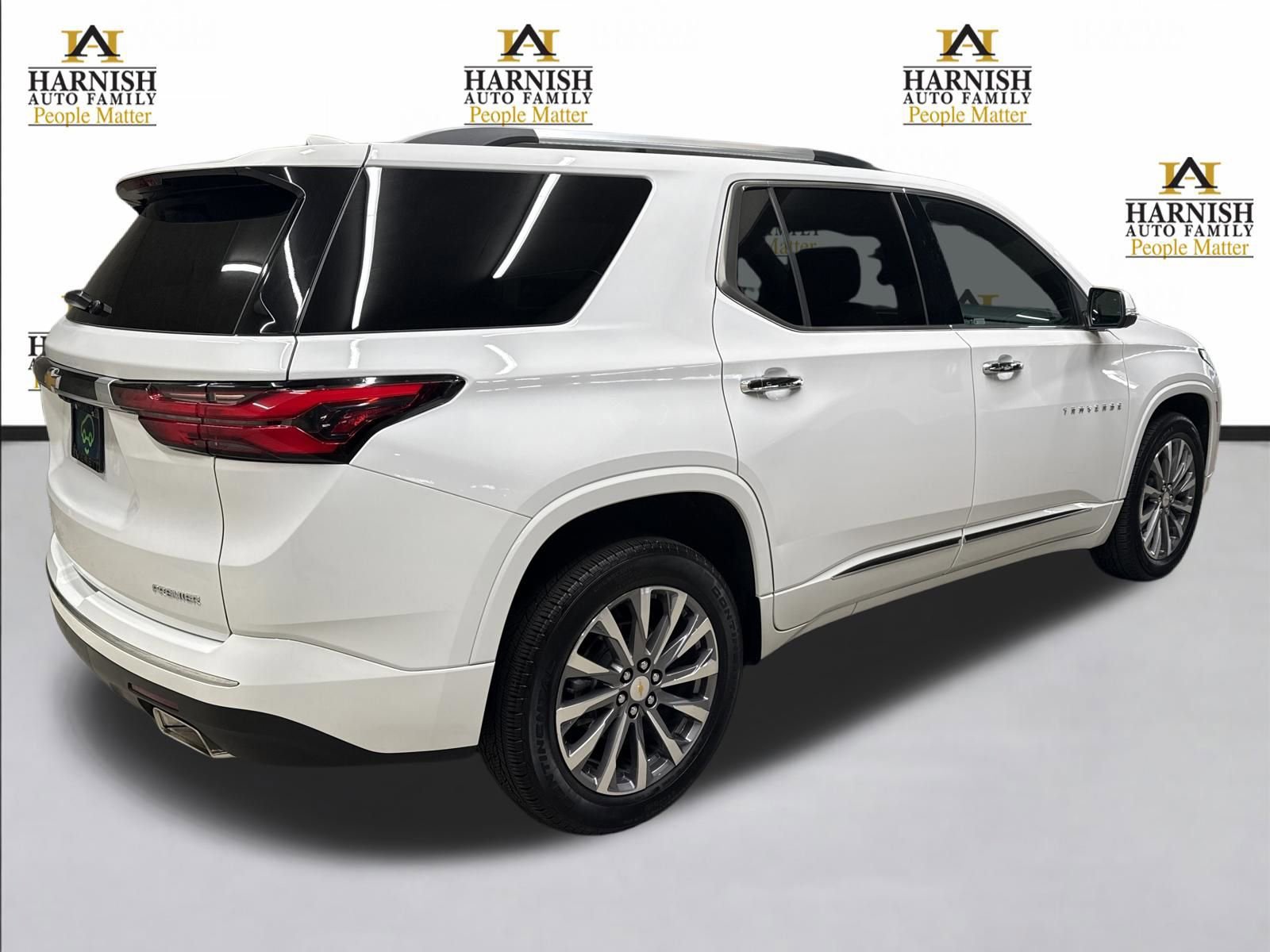 Used 2023 Chevrolet Traverse Premier image 5