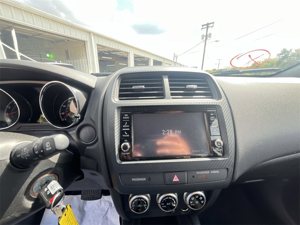 Used 2025 Mitsubishi Outlander Sport ES image 16