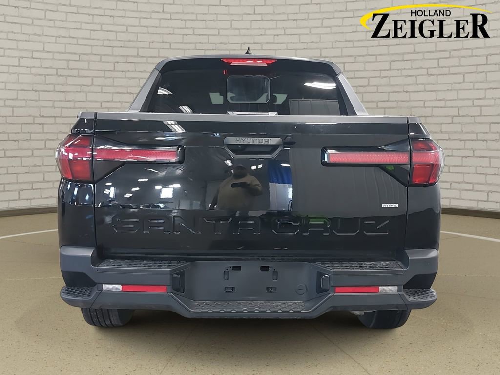 Certified 2025 Hyundai Santa Cruz SEL image 6