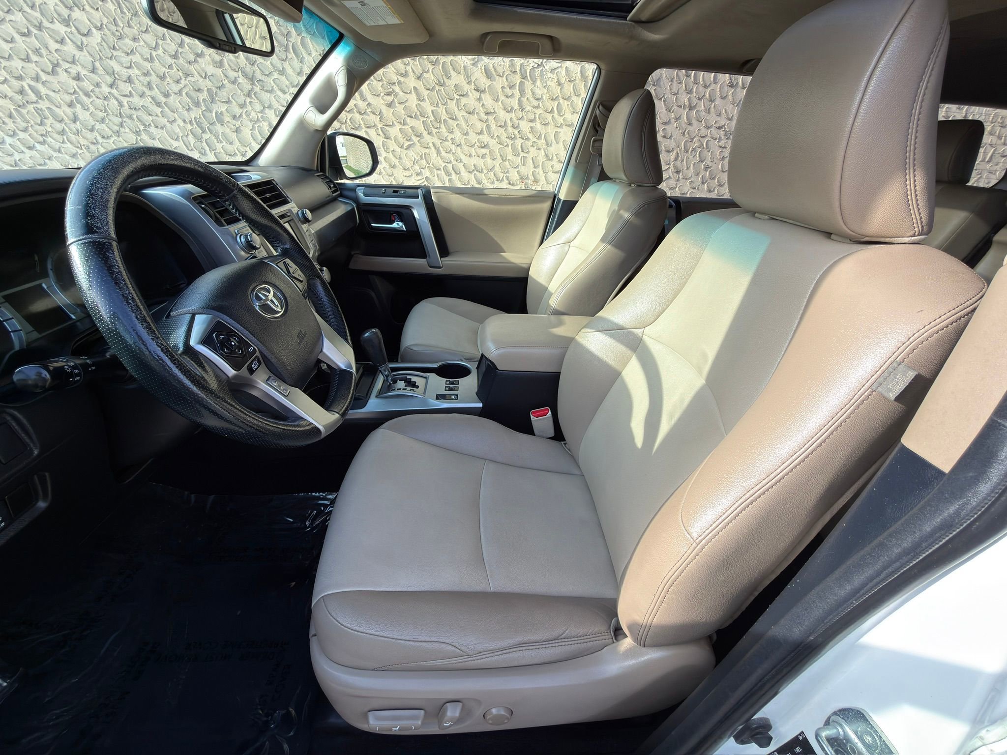 Used 2016 Toyota 4Runner SR5 Premium image 18