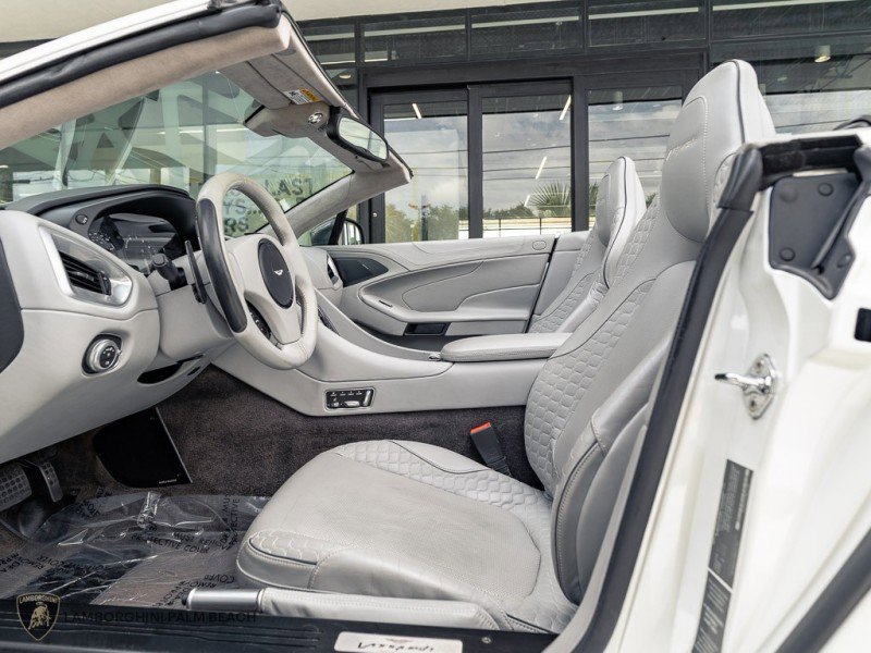 Used 2014 Aston Martin Vanquish Volante RWD image 26