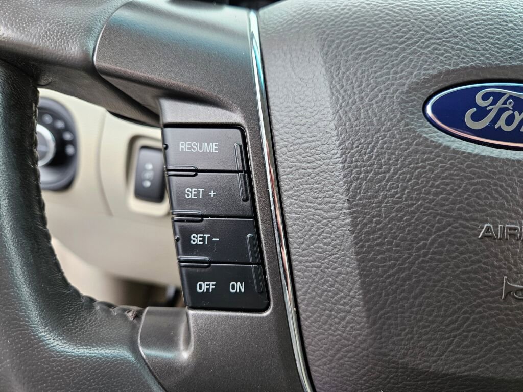 Used 2012 Ford Taurus SEL AWD/4WD image 21
