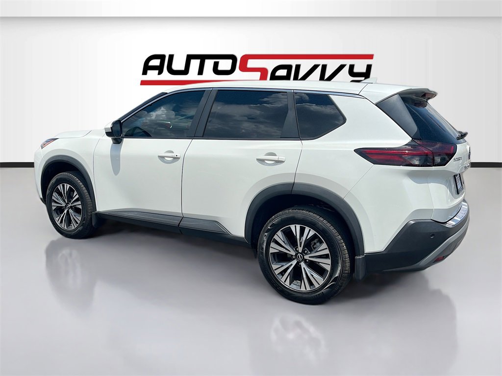 Used 2023 Nissan Rogue SV image 5