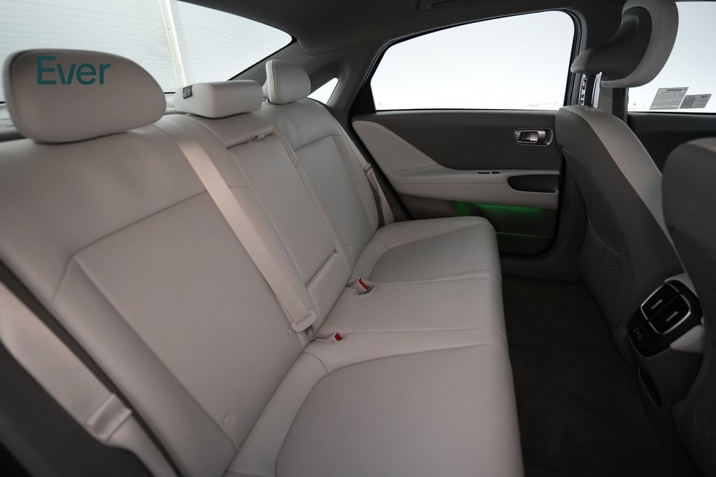 Used 2024 Hyundai Ioniq 6 SEL RWD image 5