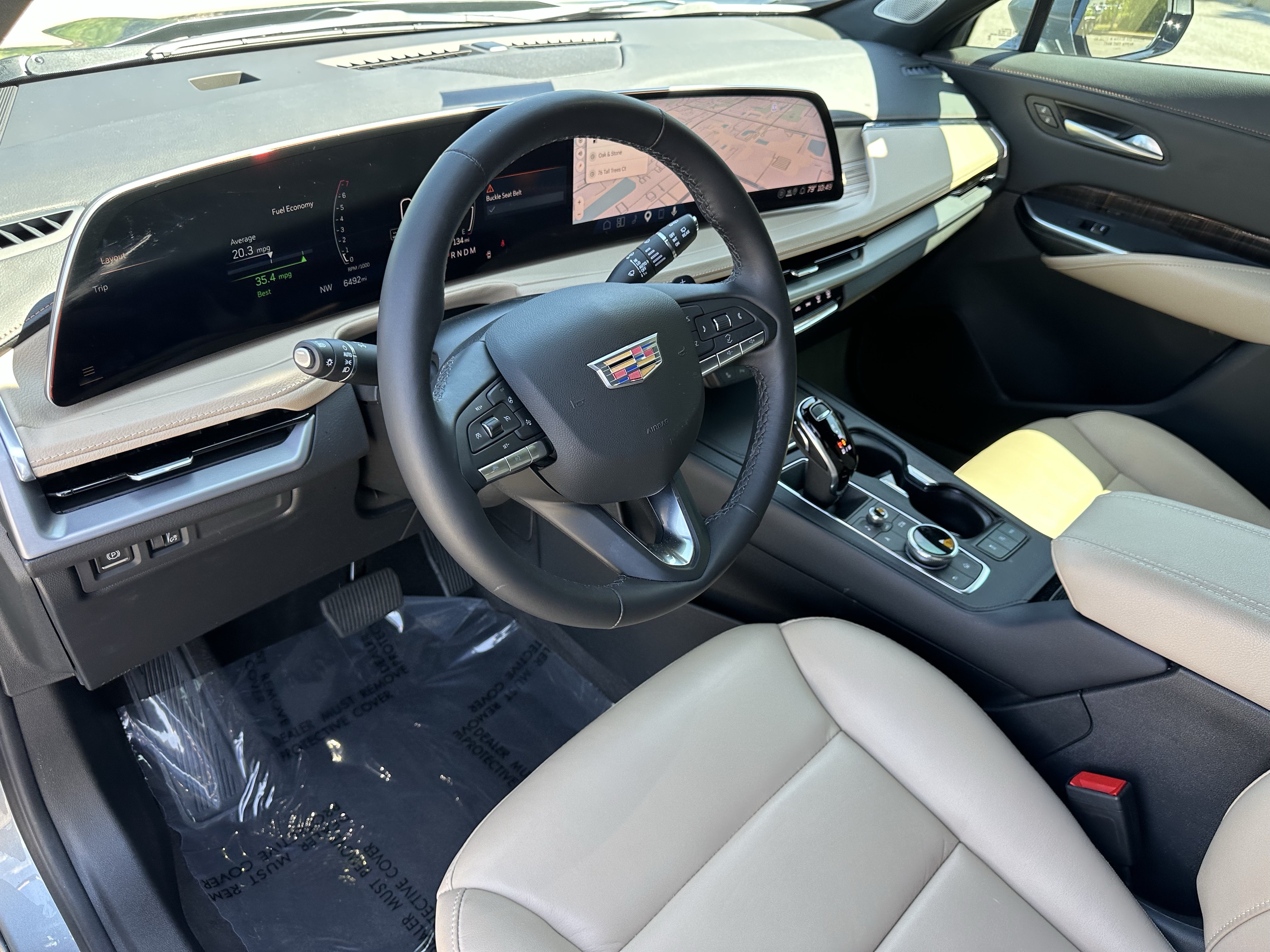 Used 2025 Cadillac XT4 Premium Luxury w/ Cold Weather Package FWD image 20