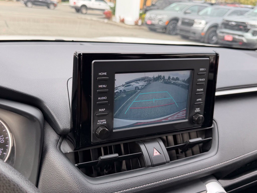 Used 2019 Toyota RAV4 LE w/ Carpet Mat Package AWD/4WD image 24