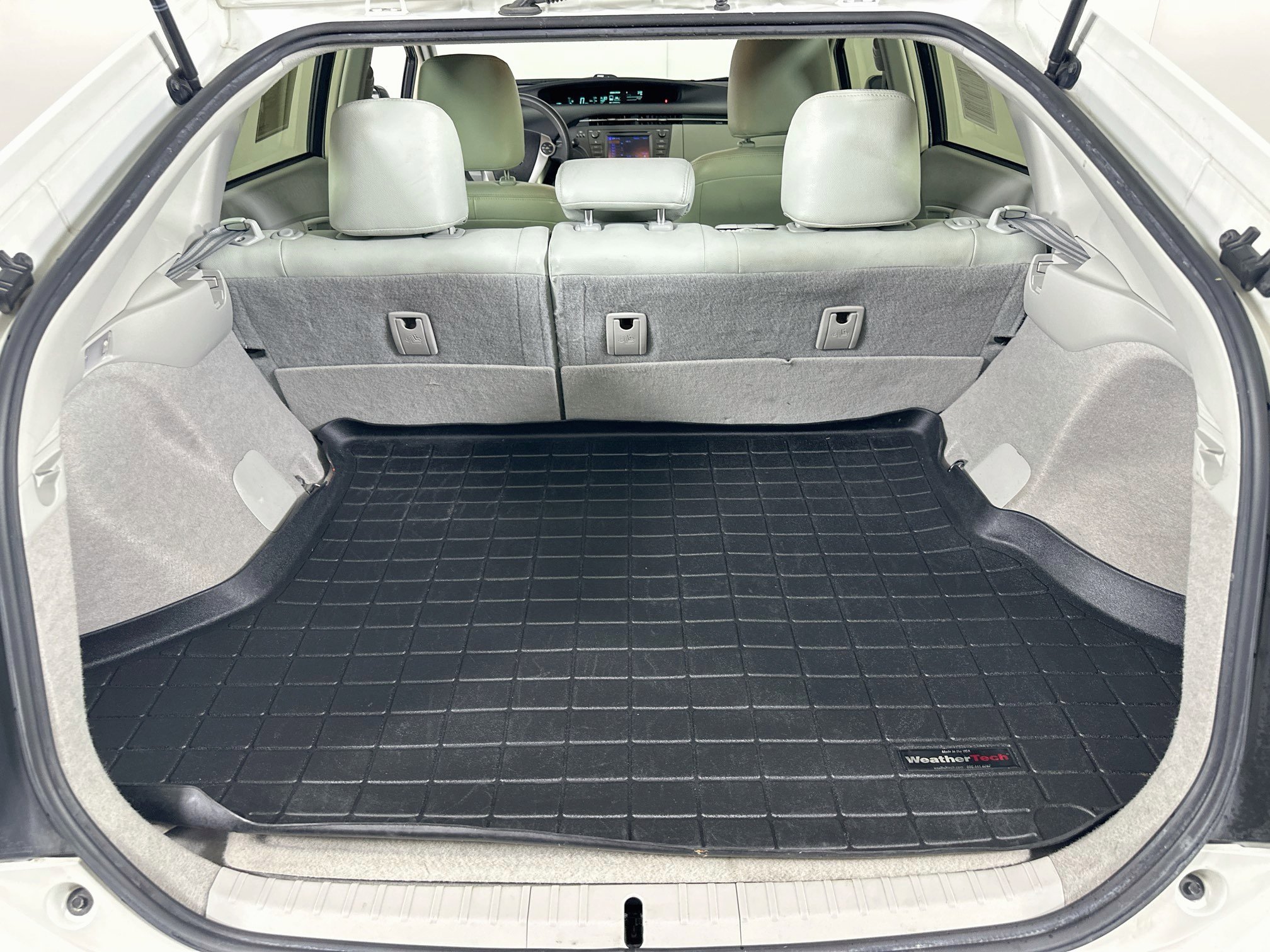 Used 2015 Toyota Prius Three w/ Solar Roof Package FWD image 27