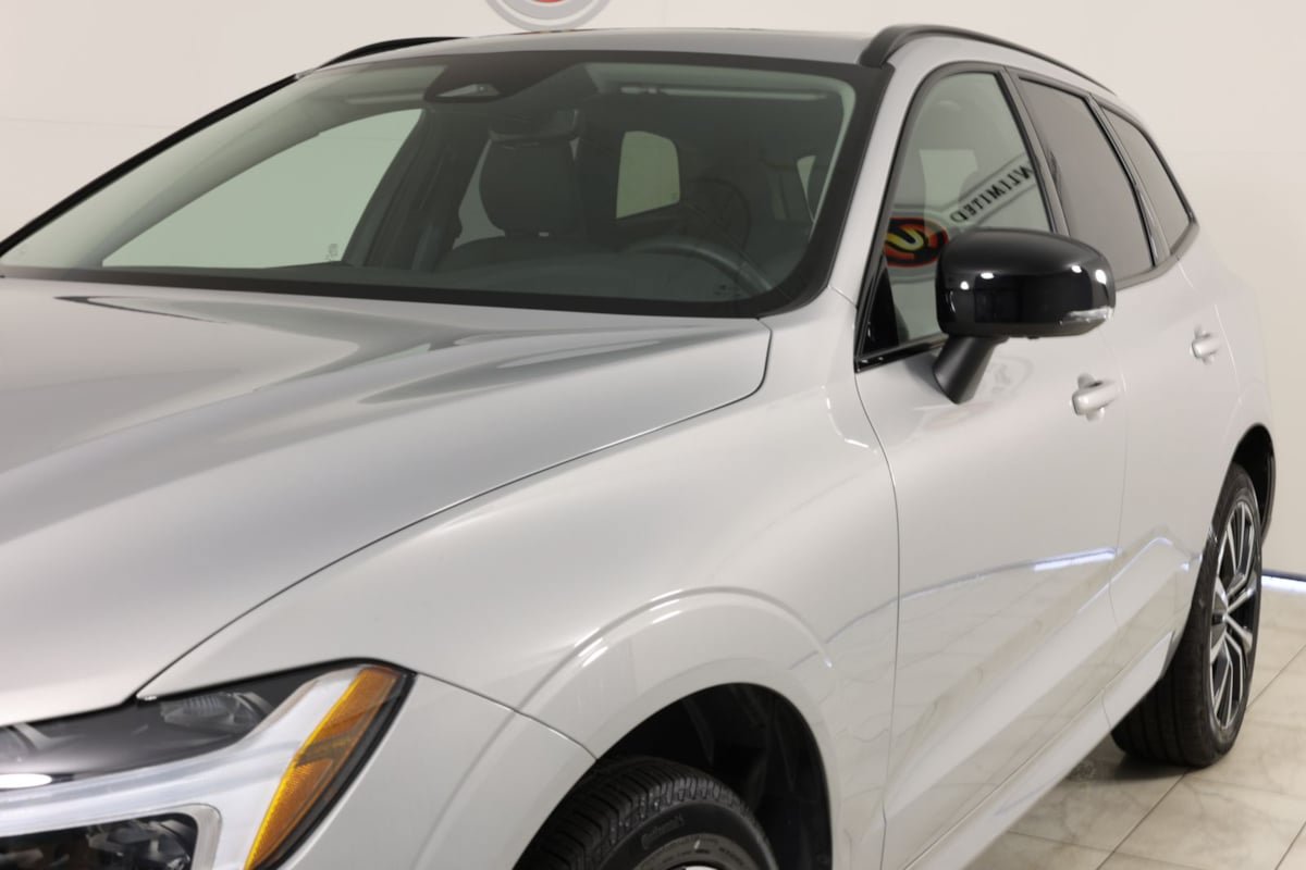Used 2025 Volvo XC60 B5 Plus AWD/4WD image 48