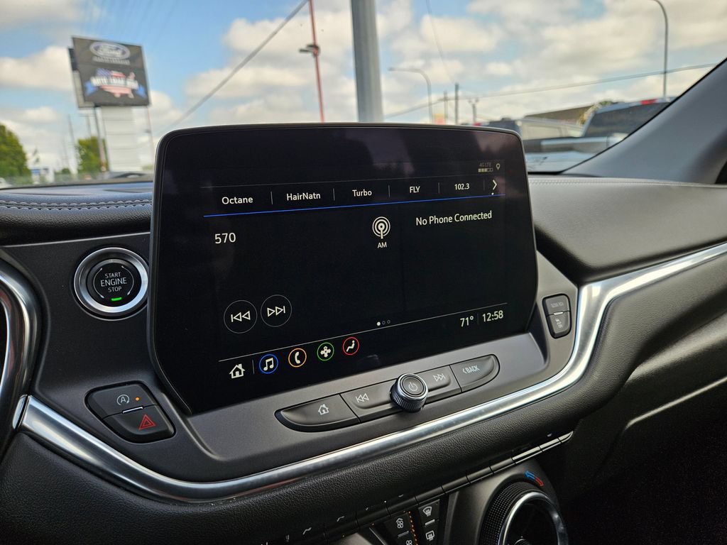 Used 2025 Chevrolet Blazer LT FWD image 27