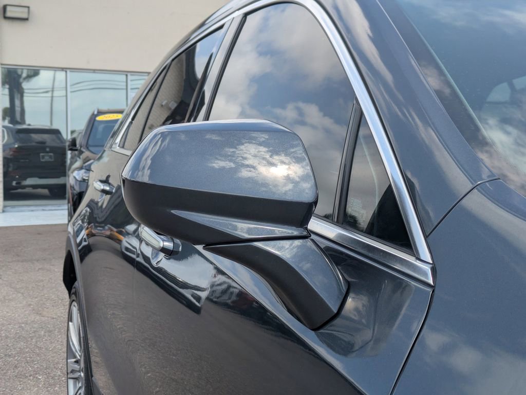 Used 2019 Cadillac XT4 Premium Luxury FWD image 12