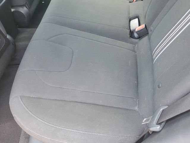 Used 2022 Hyundai Elantra SEL w/ Preferred Accessory Package FWD image 14
