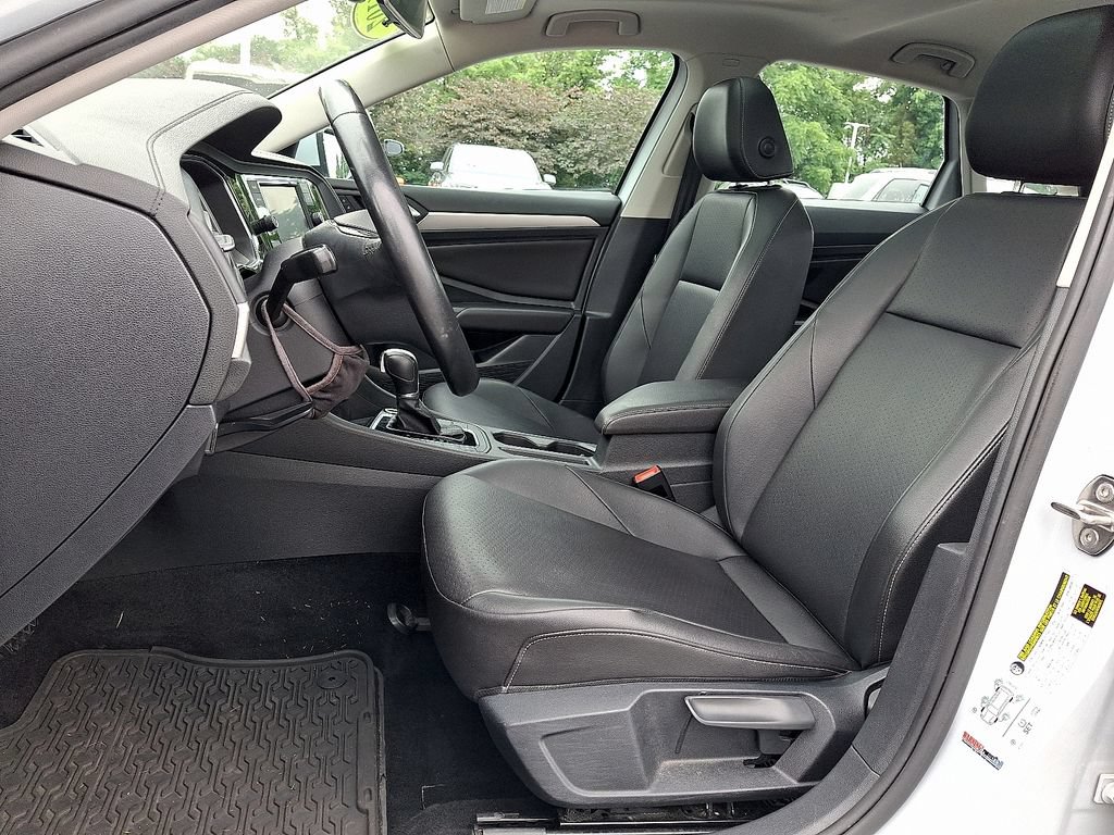 Used 2019 Volkswagen Jetta SE FWD image 15