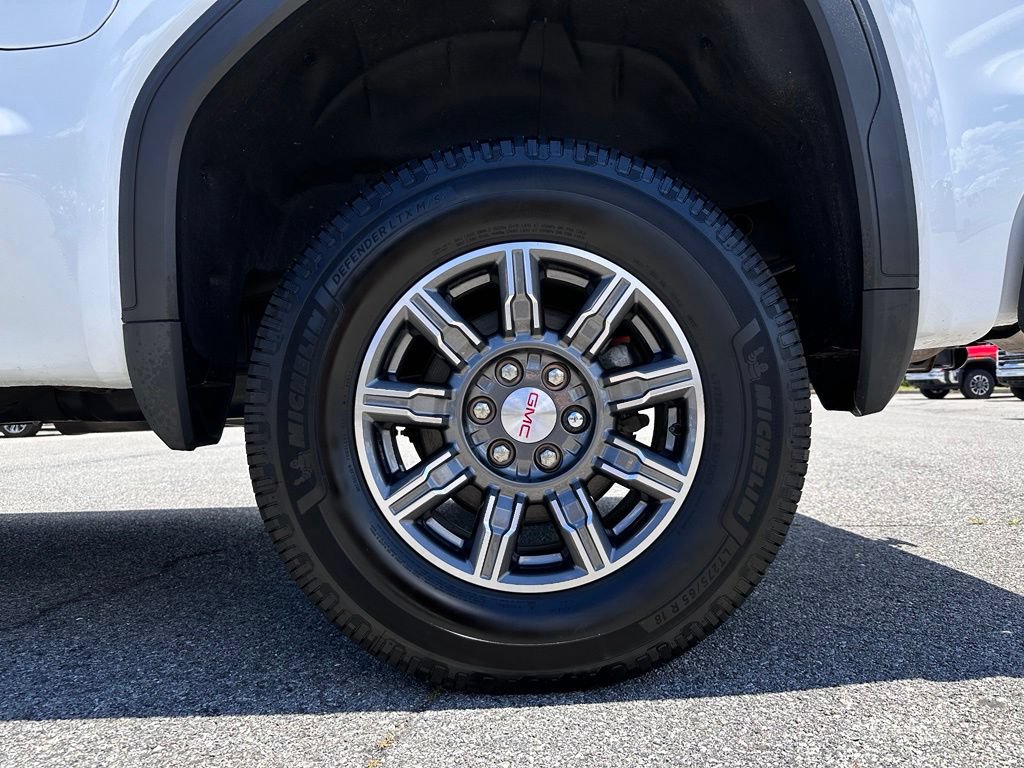 Used 2024 GMC Sierra 1500 AT4 w/ AT4 Premium Package AWD/4WD image 47